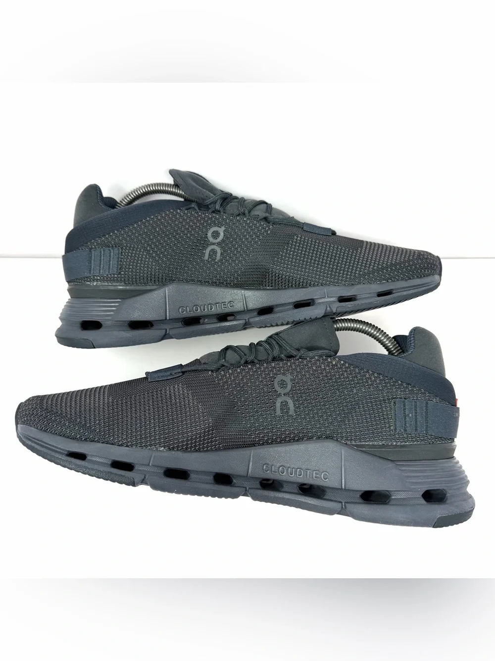 On Footwear Men’s Cloudnova Running Shoes Sz 8.5 Black Eclipse Sneakers 26.99822